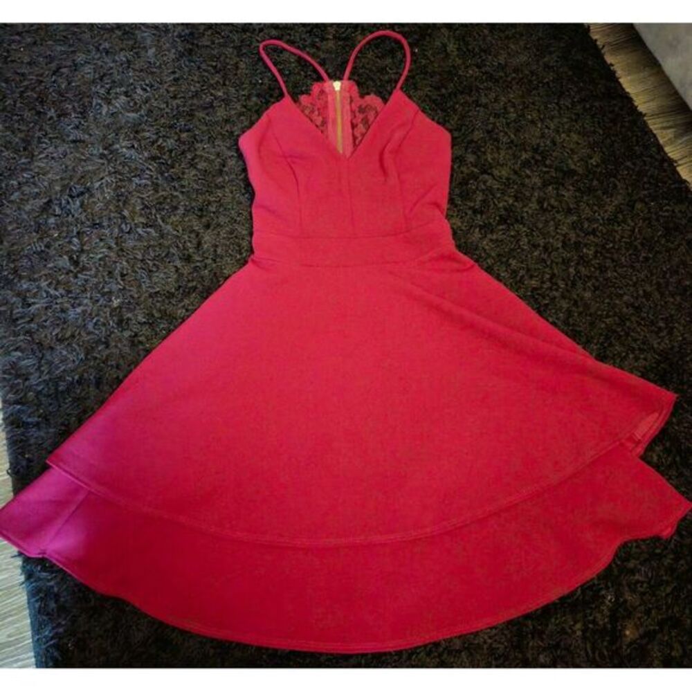 Dress - Picture 2 of 4